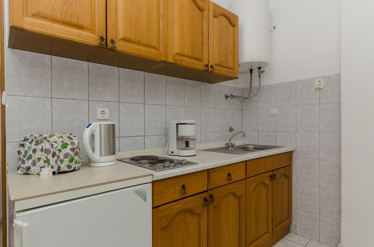 Apartments Ljubica 罗戈兹尼察 外观 照片