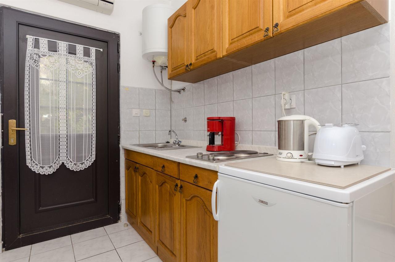 Apartments Ljubica 罗戈兹尼察 外观 照片