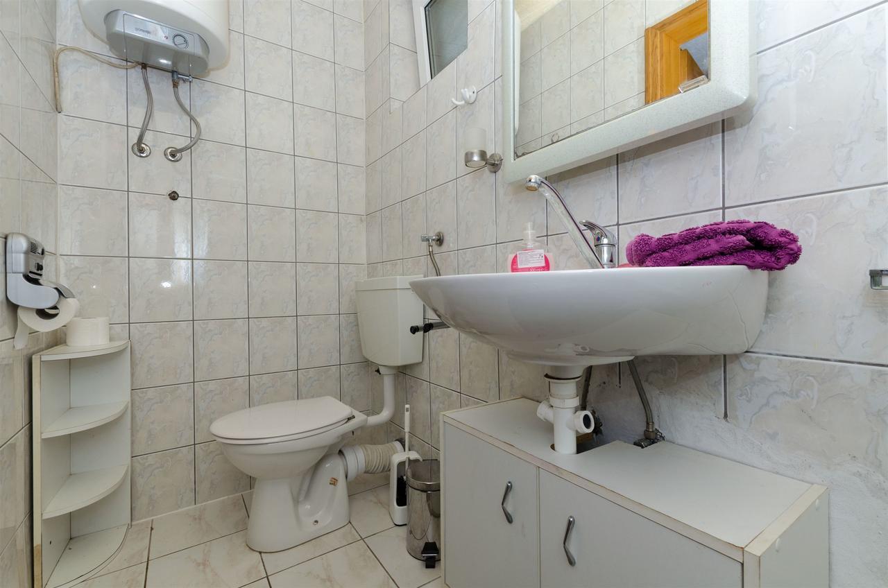 Apartments Ljubica 罗戈兹尼察 外观 照片