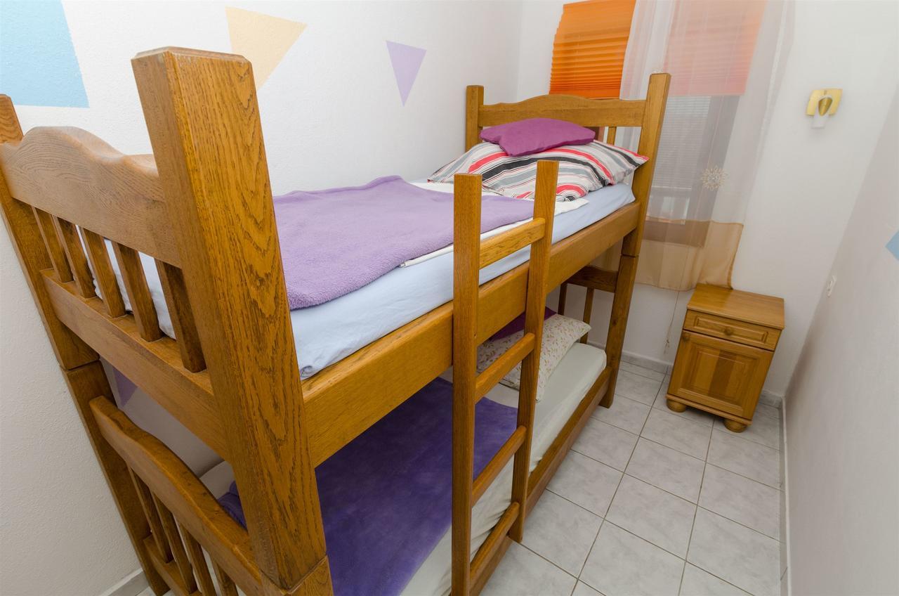 Apartments Ljubica 罗戈兹尼察 外观 照片