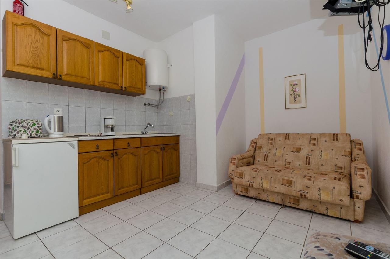 Apartments Ljubica 罗戈兹尼察 外观 照片